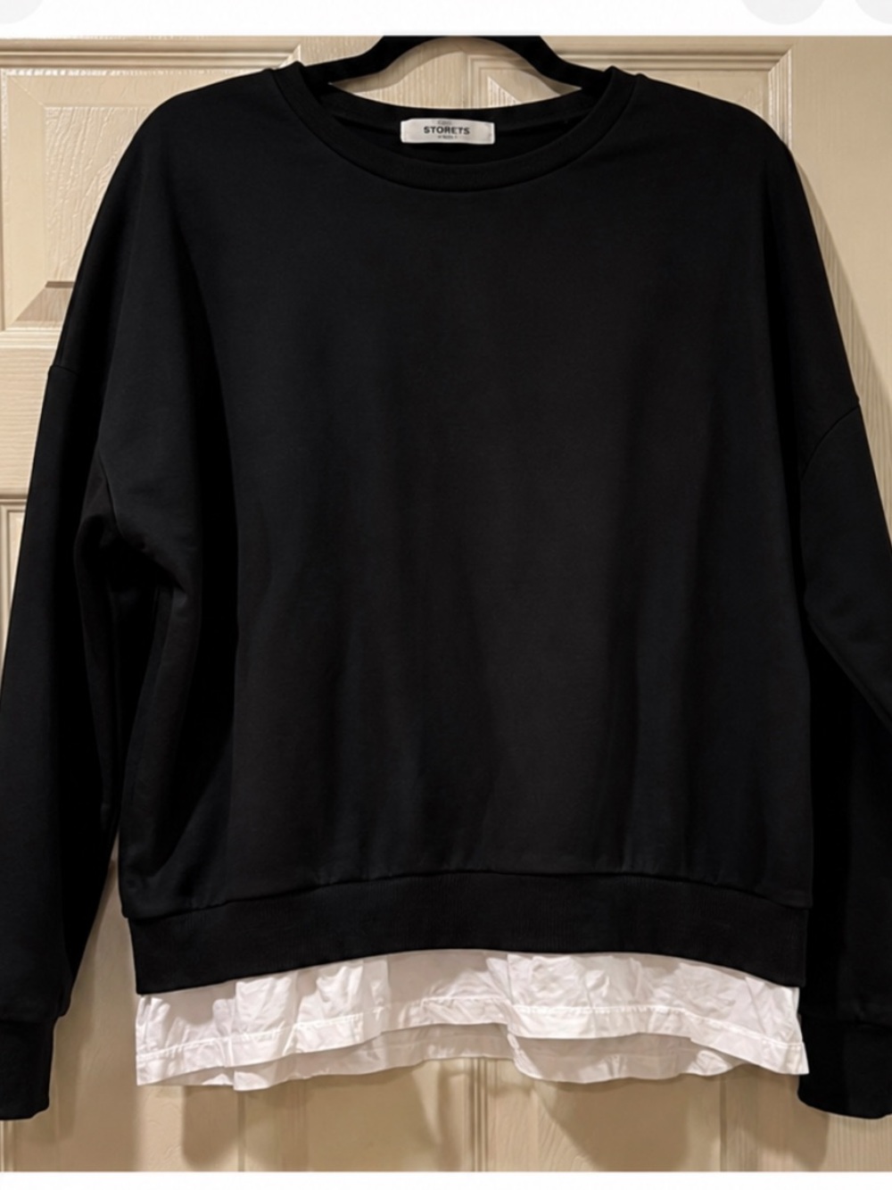 STORETS black layered hem pullover sweatshirt & shorts set | Women’s S/M
